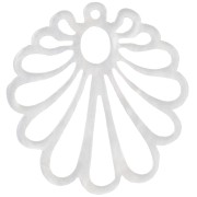 28x26mm Hollow acrylic shell pendant - Pearlescent white x1