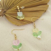 14mm Set of 6 Glass Tulip Beads - Pink Flower - Green