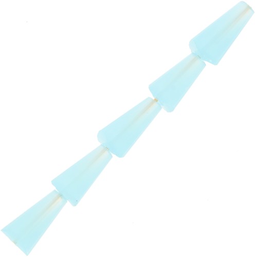 8x4mm Faceted glass cone beads - Sky Blue x25