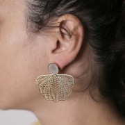 13mm 316L stainless steel round mother-of-pearl earstuds with open ring - Gold x2