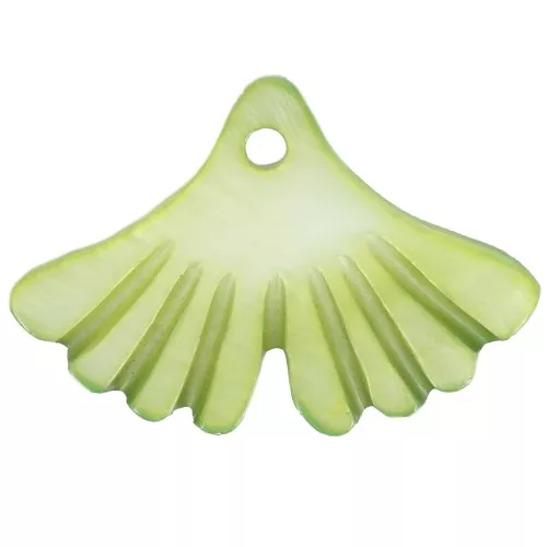 12x17mm ginkgo leaf Sequin in dyed mother-of-pearl - Green x1