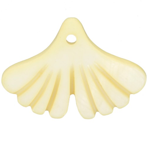 12x17mm ginkgo leaf Sequin in dyed mother-of-pearl - Light yellow x1