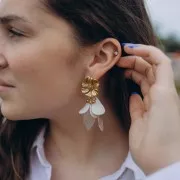 17 mm Curved Flower Petal Sequins in Acrylic - Marbled Dark Red x15