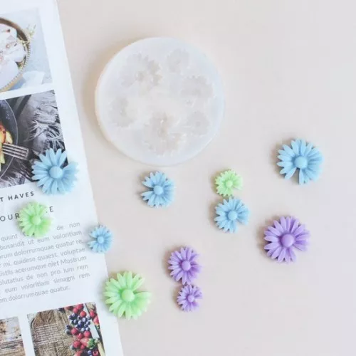 Silicone mold for Chrysanthemum flower cabochons - Transparent x1