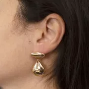 9x20mm Oval earstuds with closed hoop - Gold Tone x2