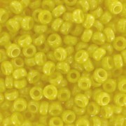 Miyuki Seed beads 11/0 422 - Opaque Yellow Luster x8g|raw }}