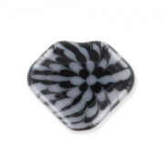 Diamond-shaped disc, 13x15 mm - Black and White Tiger Stripe - 1 piece