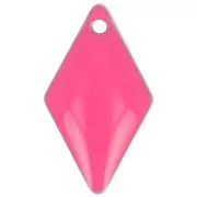 Neon Pink - Sequins losanges en métal et résine époxy 16x9 mm - Rose fluo x8 Sequins losanges en métal et résine époxy 16x9 mm - Rose fluo x8