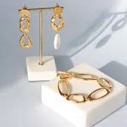 14mm Round irregular hammered earstuds - Fine Gold-plated x2