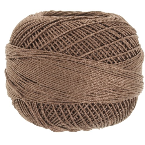 Lizbeth cotton yarn size 10 - Fudge Medium n°698 x111m