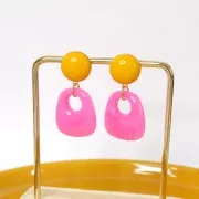 23x21mm Opaque resin trapeze pendant - Bright pink marbled x1