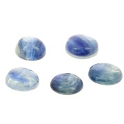 8mm round gemstone cabochon - Kyanite x1