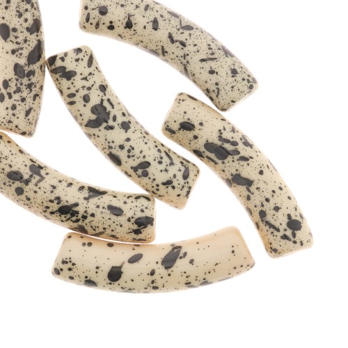 32x8mm Curved tube beads in opaque acrylic - Beige Mottled Black x6