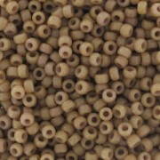 Miyuki Seed beads 15/0 1461 - Dyed Opaque Latte x8g|raw }}