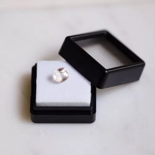 6.1x7mm Cushion-cut Morganite - 1.39 cts x1