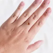 6.1mm Natural citrine - round cabochon x1