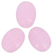 16x12mm Oval engraved scarab bead in dyed gemstone - Pink Chalcedony x1