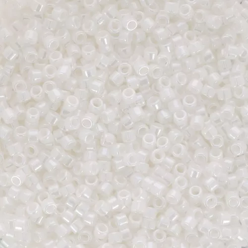 1.6mm Toho Aiko 11/0 - TA01121 - Opaque White Luster x4g