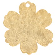 19x17.5mm Textured flower charm - Fine Gold Plated x1|raw }}
