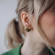 21.5x24mm Textured heart earrings - Fine Gold-plated x2