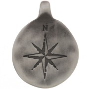 23mm round irregular pendant in oxidized zamac - compass rose pattern - Black x1|raw }}