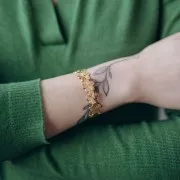 13x160mm Stainless Steel 304L Flower Bangle - Adjustable - Gold x1