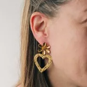 25x22mm Stainless steel 304L Daisy earstuds - Gold x2