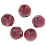 15mm round irregular beads in translucent resin - Marbled garnet x4
