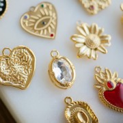 20x12.5mm oval charm and rhinestone cabochon - 304L gold-plated stainless steel - Crystal