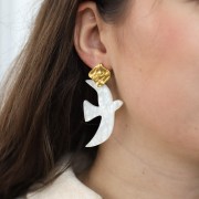 49x36mm Acrylic bird pendant by Perles& Co - Moss green glitter x1