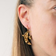 36x25mm Hammered bird pendants by Perles& Co - 304L stainless steel - Gold x2