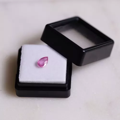 6.9x4.9mm Pear-cut Padparadscha sapphire - 0.80 cts x1