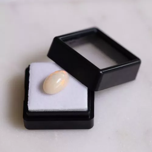 12.9x8.3mm Ethiopian oval opal - 2.9 cts x1