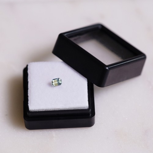 4.05x3mm Rectangular two-tone sapphire - 0.30 cts x1