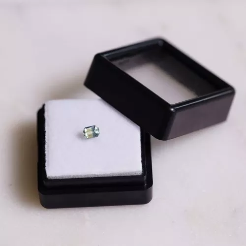 4.05x3mm Rectangular two-tone sapphire - 0.30 cts x1