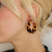 35mm Wide acetate hoop earrings Tortoiseshell Brown - Black x 2