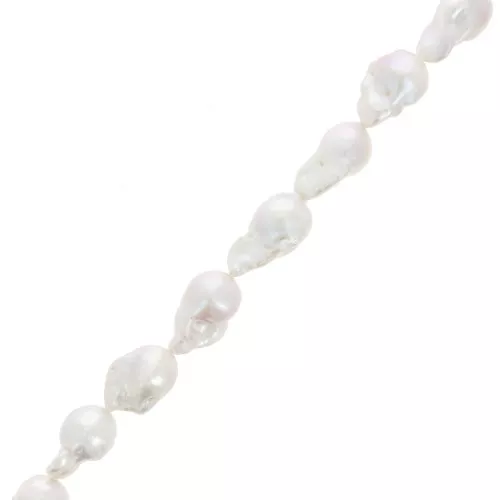19x14mm Irregular baroque freshwater pearls - Grade AA - White x1
