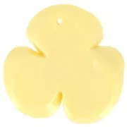 42x43mm 3-petal flower pendant in opaque resin - Vanilla x1