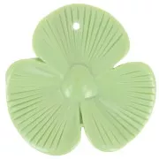42x43 mm 3-petal flower pendant in opaque resin - Almond green x1