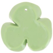 42x43 mm 3-petal flower pendant in opaque resin - Almond green x1