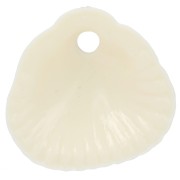 17x18mm Sequin shells in opaque resin - Ecru x4
