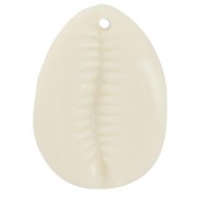 22x16mm Cauri resin pendant - Ecru x1
