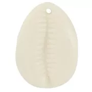 22x16mm Cauri resin pendant - Ecru x1