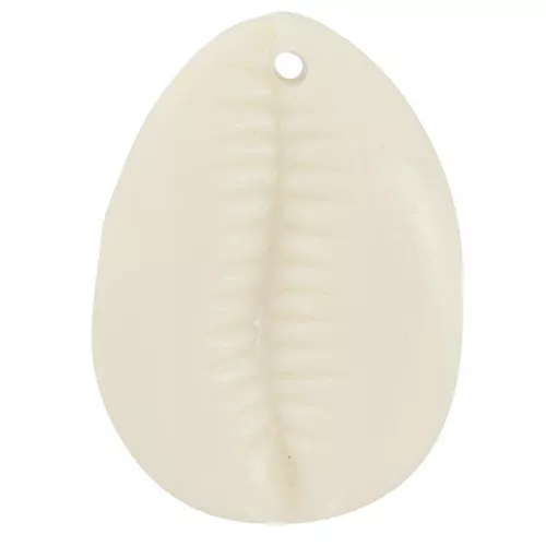 22x16mm Cauri resin pendant - Ecru x1