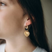 26x11.5mm Rounded square earrings with gemstone - Garnet - Fine gold plated x2