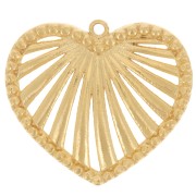 19x21mm Textured openwork heart charm - Fine gold plated x1