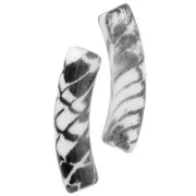 32x8 mm curved tube beads in opaque acrylic - Snake motif - White - Black x4