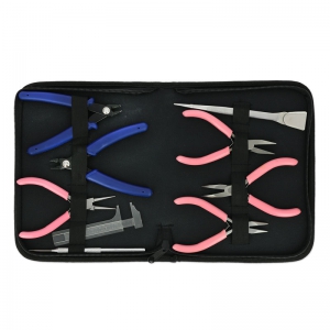 Storage case with  6 pliers and 3 tools x1