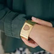 28.5x150mm Cuff bracelet with openwork heart to decorate - Rough Brass x1