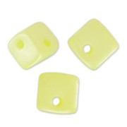 Crisscross Cubes 4 mm Pastel Yellow Pearl x30|raw }}